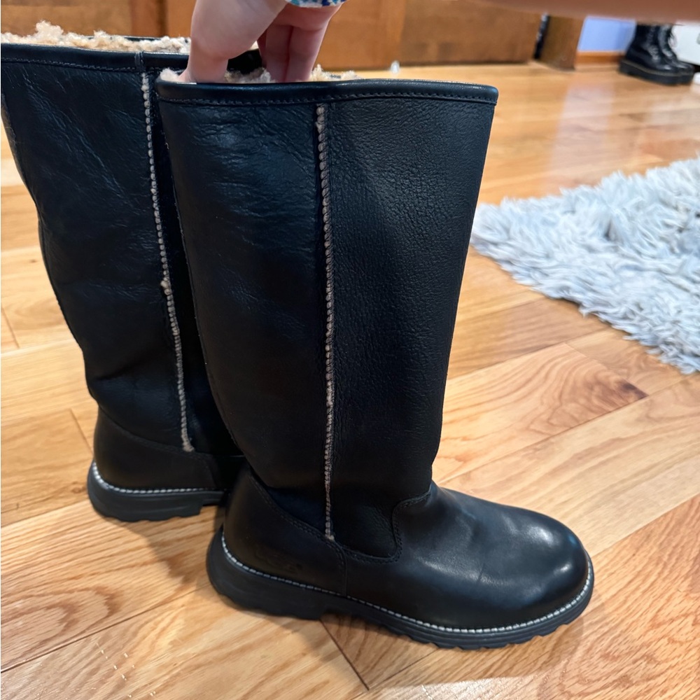 Ugg Brooks Tall Leather Shearling Flat Boots 5490
